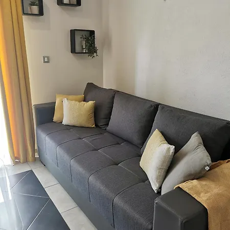 Apartment M